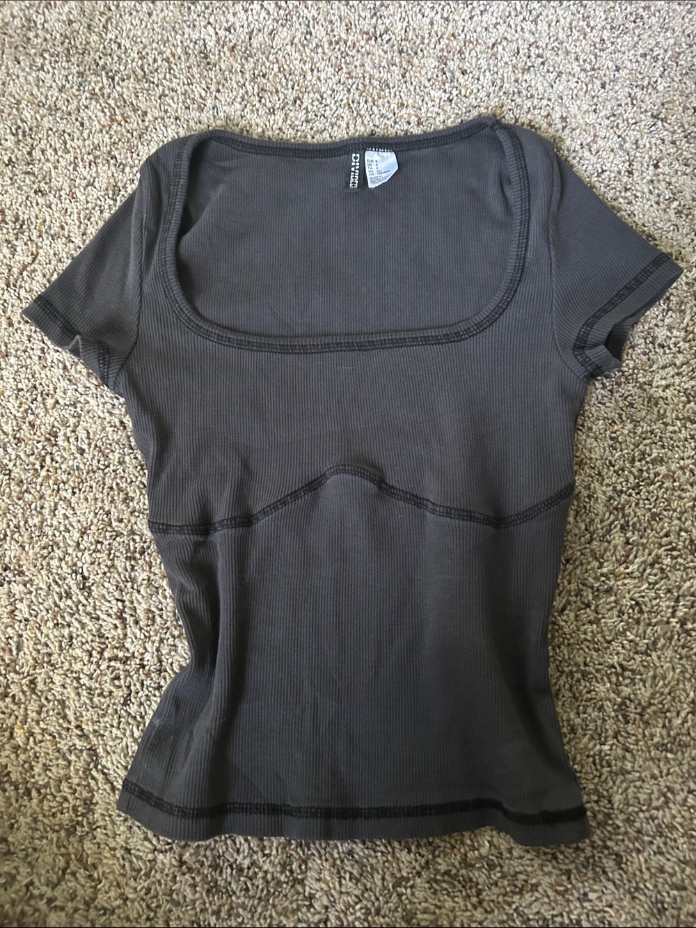 Divided Scoop Neck Short Sleeve Top - Charcoal